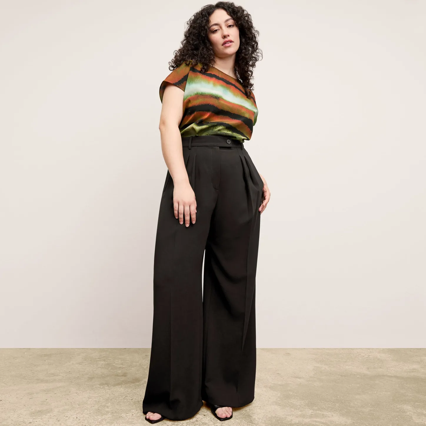 M.M.LaFleur Pants|Suiting|The Bia Pleated Trouser - Everyday Crepe
