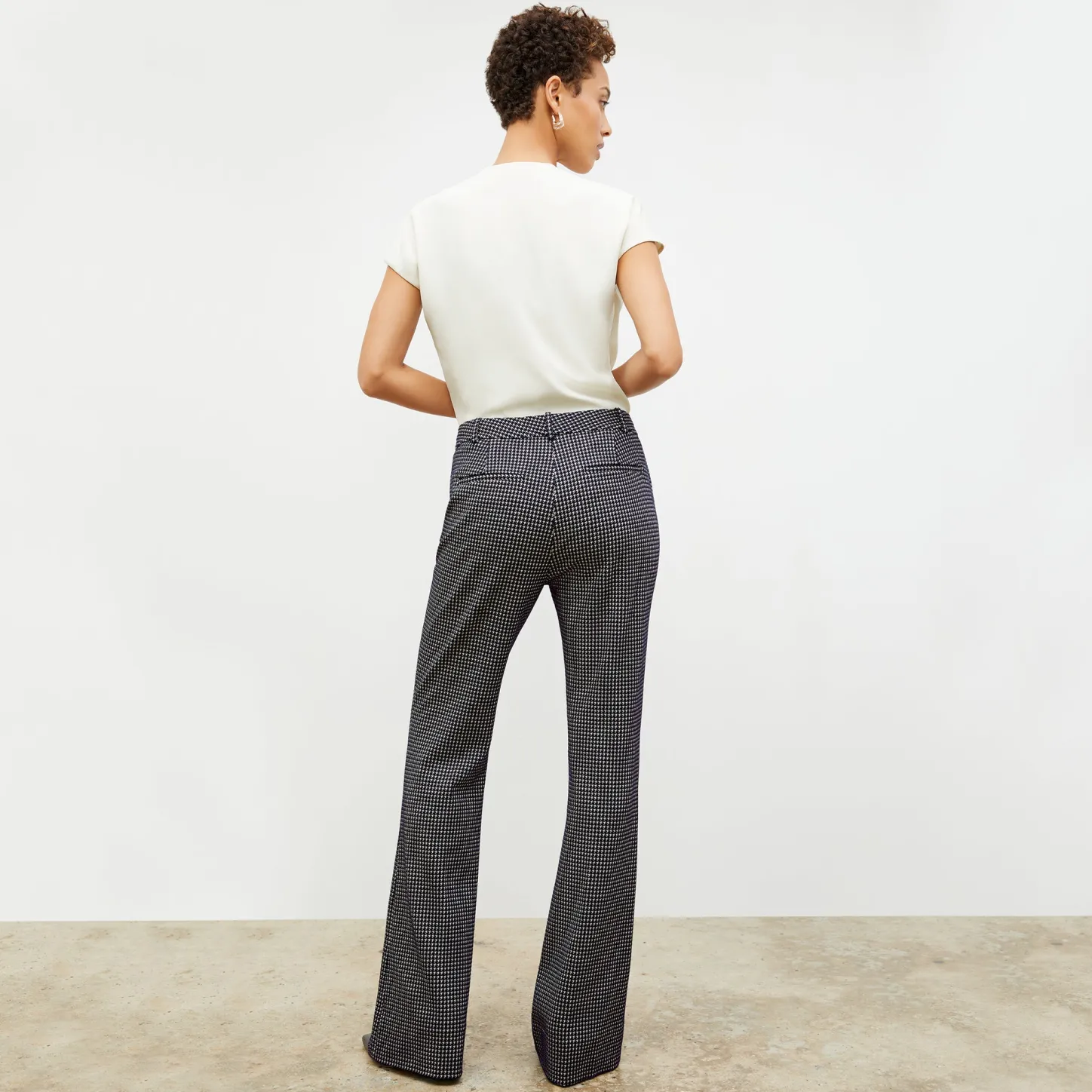 M.M.LaFleur Suiting|The Horton Flare Trouser - Stretch Houndstooth