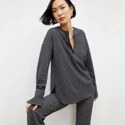 M.M.LaFleur Suiting|The Horton Flare Trouser - Stretch Houndstooth
